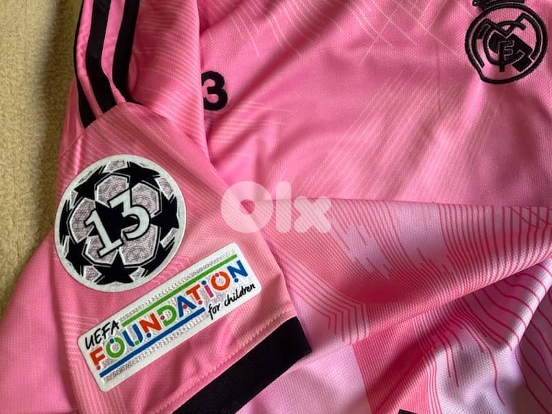 real madrid 2022 jersey yamamoto goalkeeper courtois 2