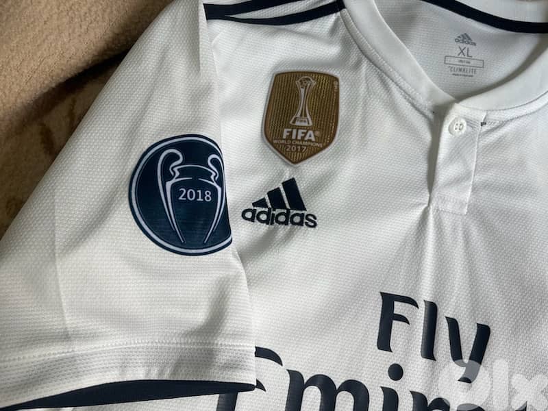 real madrid home 2018/19  zizou special edition zidane 3