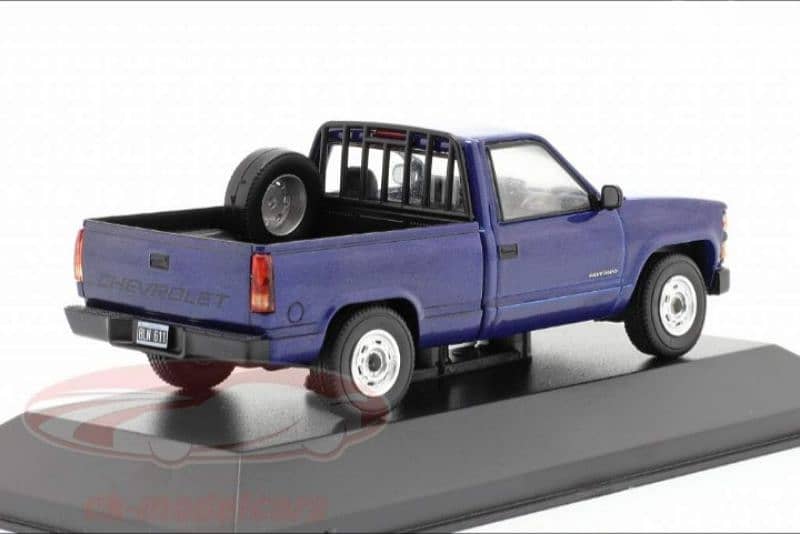 Chevrolet Silverado, (1997) diecast car model 1;43. 3