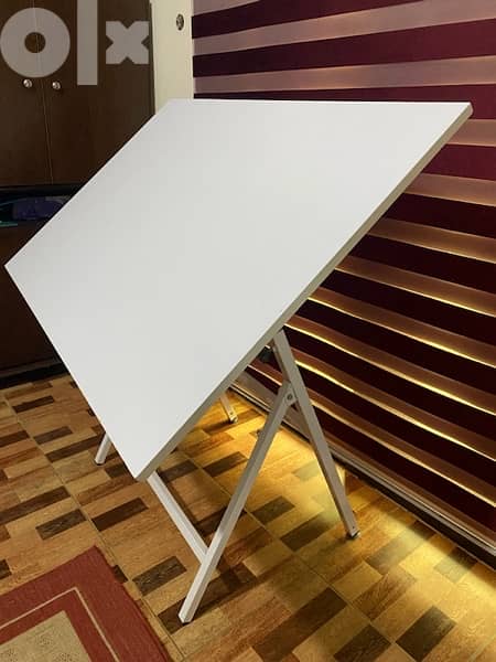 Table for architects , engineers and artists 1