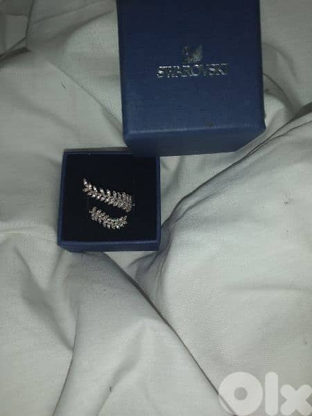 doubĺe leaf adjustable original swarovski ring 7