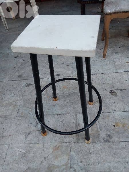 كرسة مطبخ حديد قديمة 0