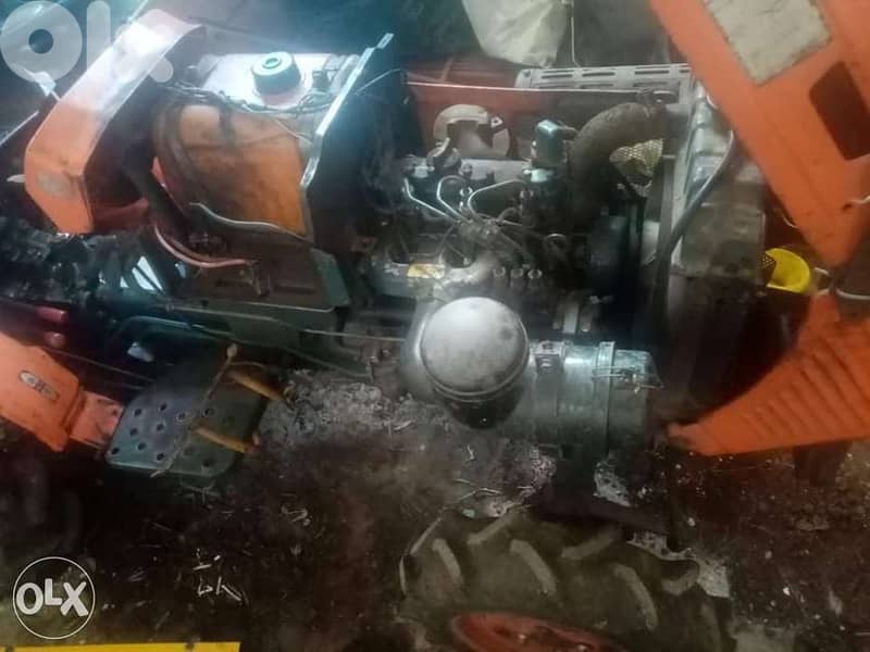 تراكتور كابوتا 3 سيلندر 4wheel 7
