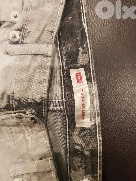 Levi's Jean's short for 10 years 1