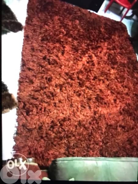 carpet burgundy color 0