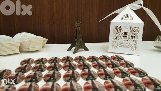 Paris Love - Eiffel Tower Chocolate Mini Box, Pins & Epoxy Domes