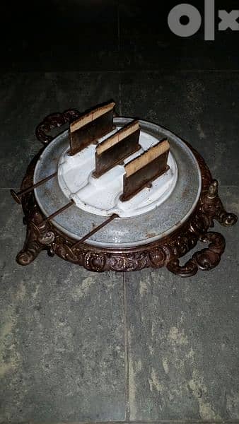 انتيك سخانة عل كاز  حجم كبير ٣ فتيل