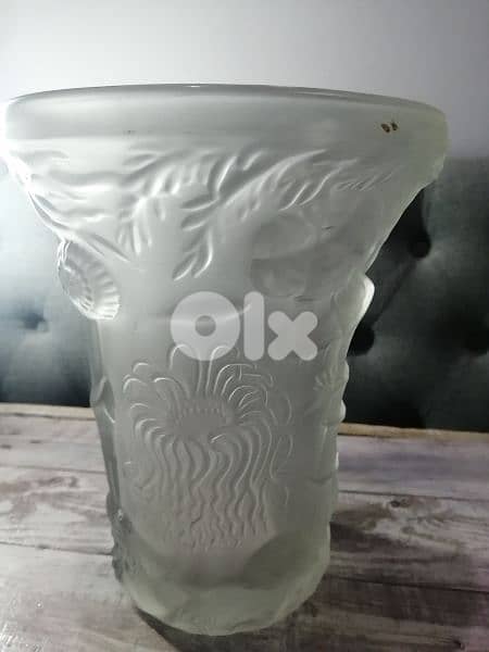 Frosted glass vase 0