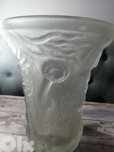 Frosted glass vase 1