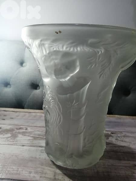 Frosted glass vase 3