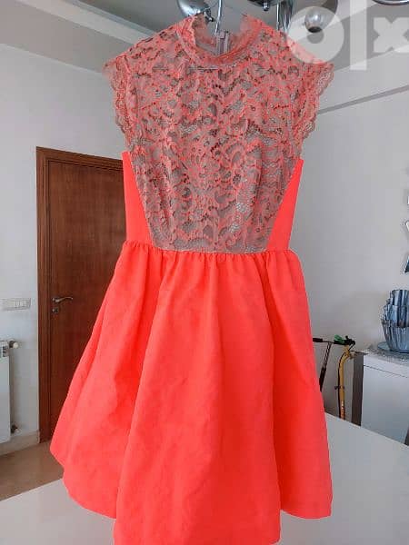 Classy Modern Dress - Small 0