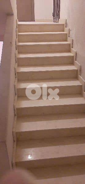 معلم بلاط خبره 18