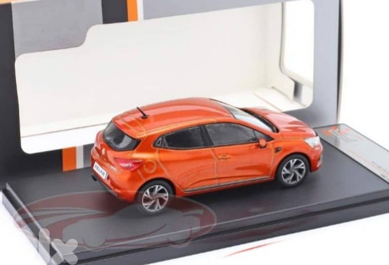 Renault Clio RS Line ('19) diecast car model 1;43. 4