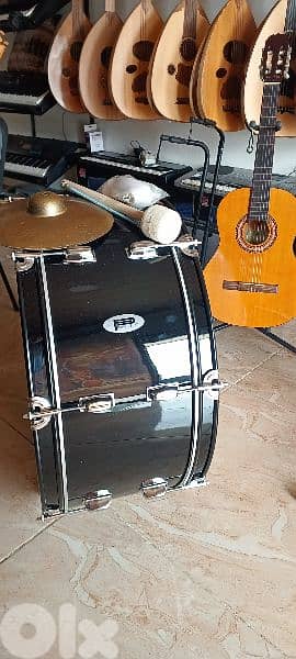 parade drums with all accessories 1