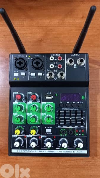 mixer 4ch with 2 mic wireless + usb + bluetouth 3