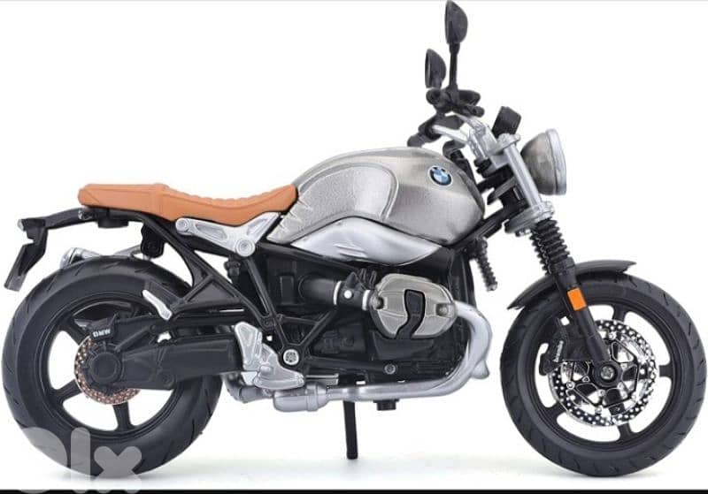 BMW R Nine T Scrambler diecast motorcycle model 1:12. 3