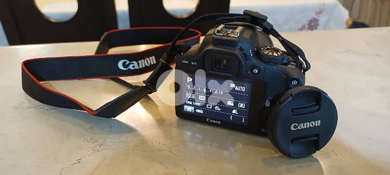cannon 100d like new 4