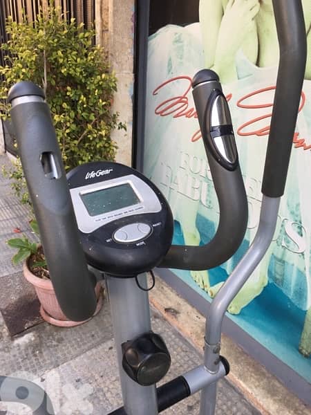 elliptical life gear like new heavy duty very good quality 3