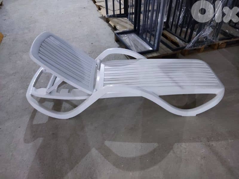 chaise longue 0