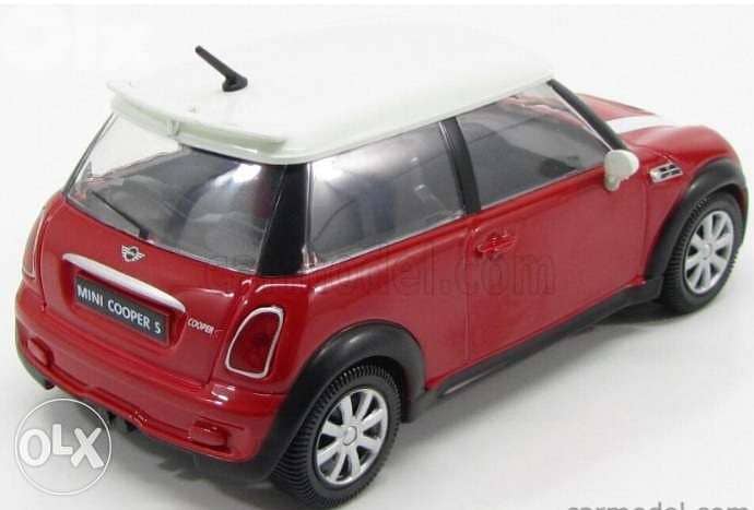 Mini Cooper S diecast car model 1:24. 2