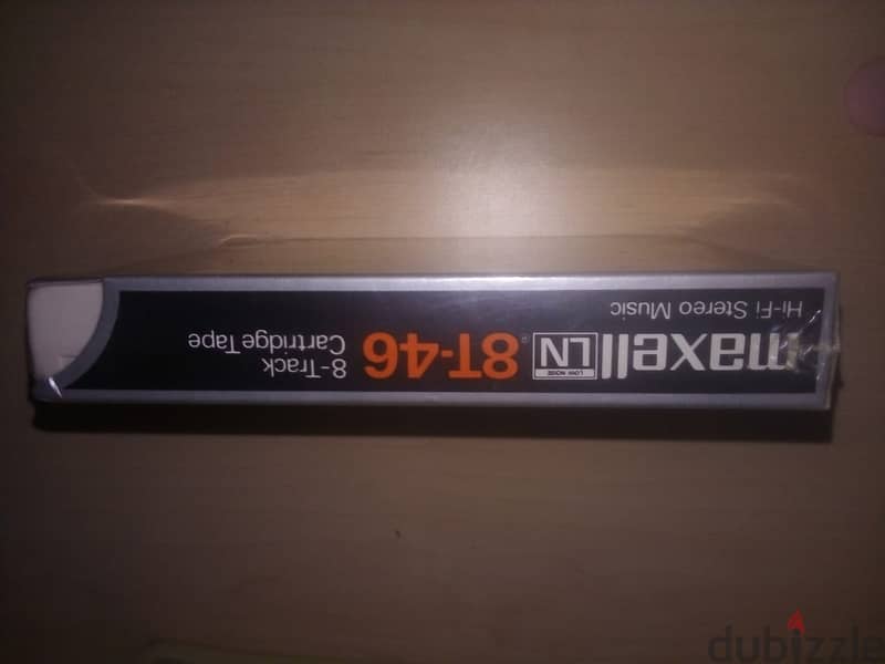 eight track audio cartridges maxell still new sealed 5$ the cartridge 1