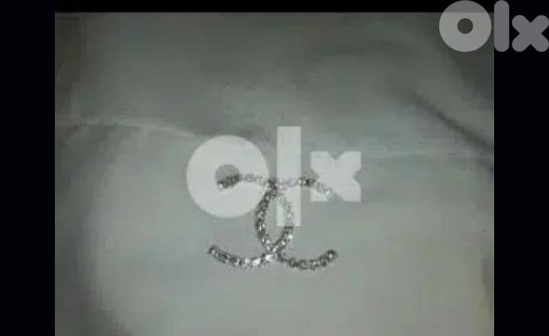 crystall copy brooch silver colour 3