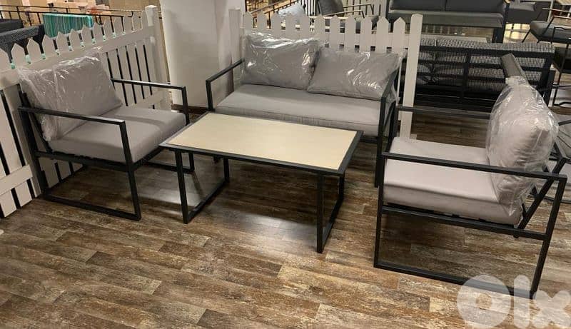 Iron salon 2+1+1 with 0