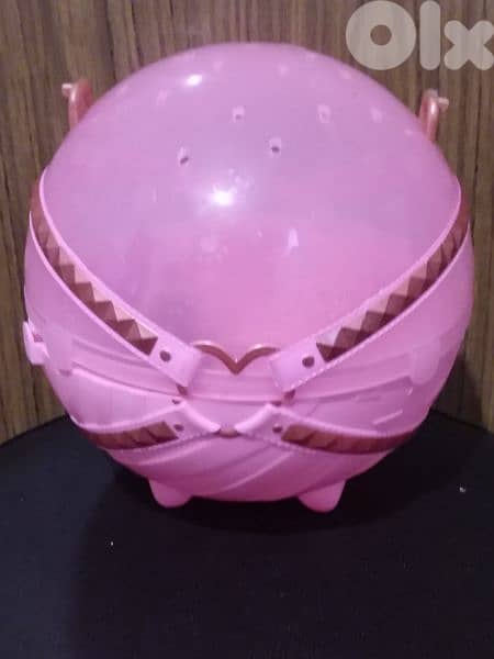 LOL original weared MGA still good doll +Her Big Egg box, both=14$ 1