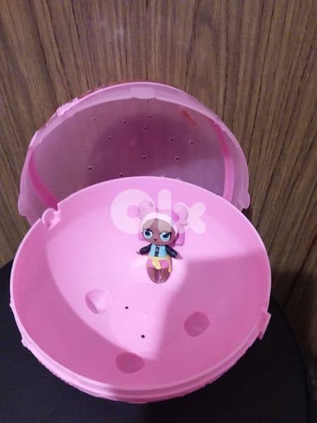 LOL original weared MGA still good doll +Her Big Egg box, both=14$ 4
