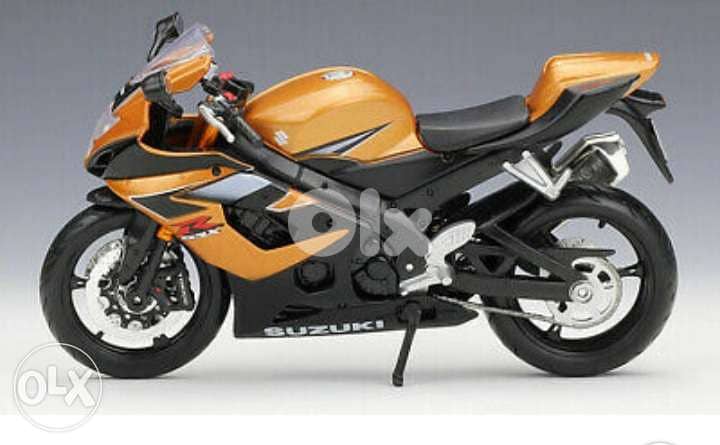 Suzuki GSX-R1000 diecast motorcycle model 1:12. 0