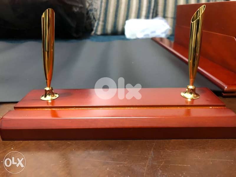 wooden desk set new inbox طقم مستلزمات للمكتب 2