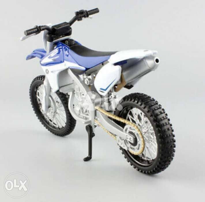 Yamaha YZ450F diecast motorcycle model 1:12. 2