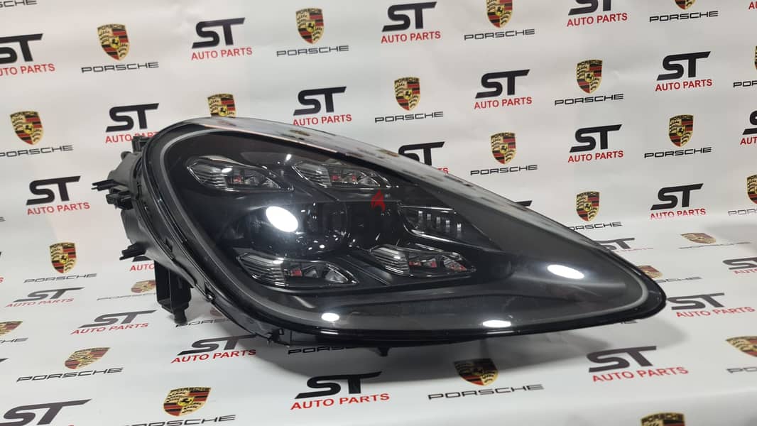 PORSCHE CAYENNE TURBO 2020 HEADLIGHT 4