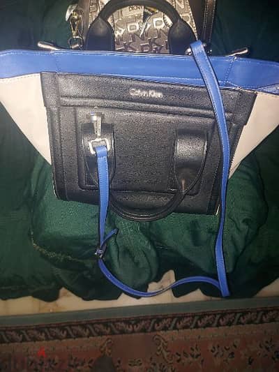 للبيع جزدان