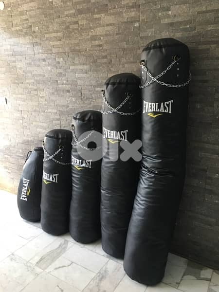boxing bag new best quality we have also all sports equipment 1