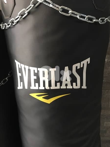boxing bag new best quality we have also all sports equipment 7