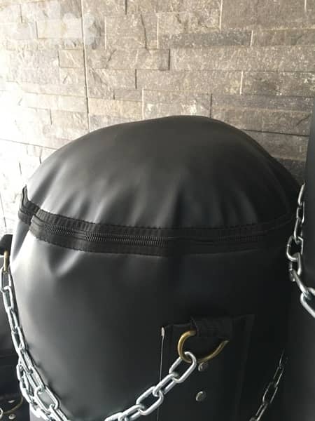 boxing bag new best quality we have also all sports equipment 9
