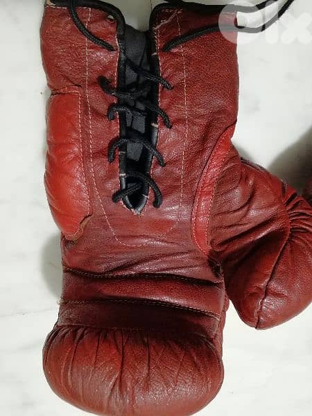 antique بوكس ملاكمة 2