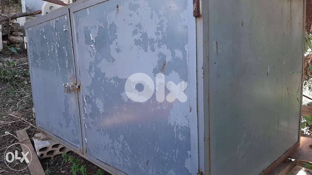 5zene 7adid lal 3eddee or lal te6zine. . sameke 4mm. . (175×100×100). 1