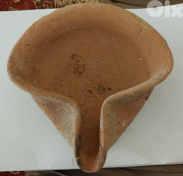 Phoencian Clay Oil lamp from the fifteen century BC 0