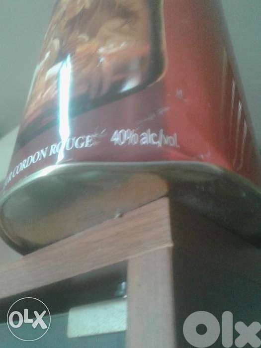 Tin case collectors 4