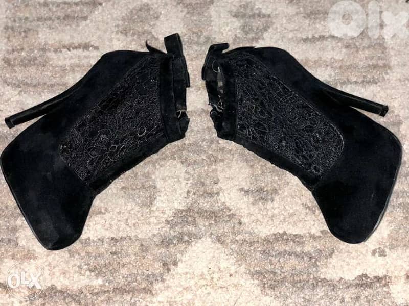 women shoes, ankle boots, black, mokhmal & with dentelle 4