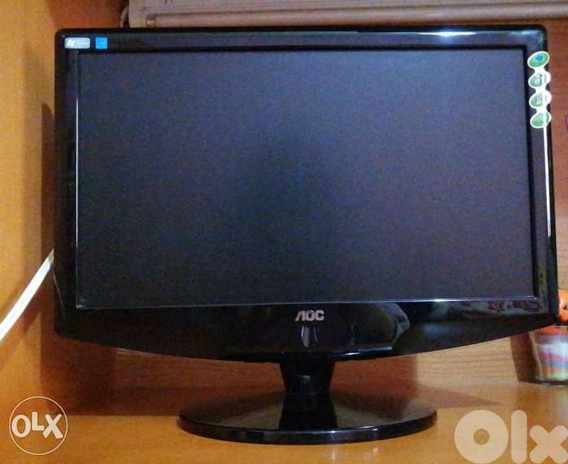 Focus Ebox + LCD Monitor Computer Windows XP Professional 1