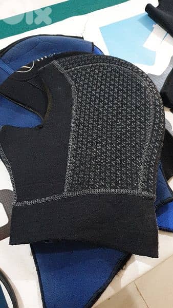 3mm , 5mm ,7mm 9mm wet suit , dry suit 12
