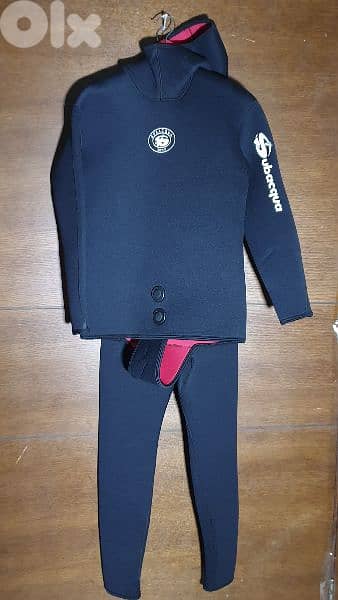 3mm , 5mm ,7mm 9mm wet suit , dry suit 17
