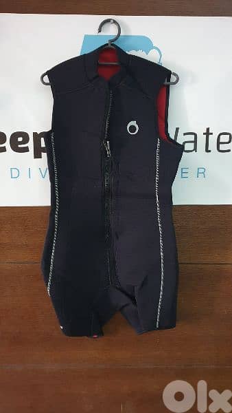 3mm, 5mm, 6mm 7mm 9mm wet suits , dry suits 3