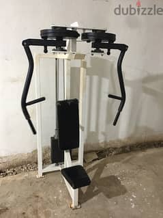 seated pec rear delt machine like new we have also all sport equipment 0