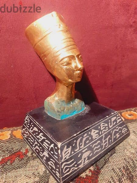 مجسم فرعوني أنتيك 0