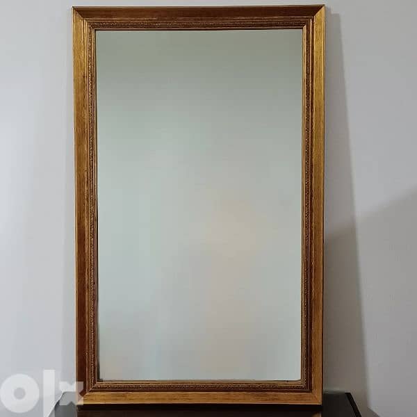 مراية سماكة ٦ ملم مع كادر برونزي معتق من الخشب الإيطالي الطبيعي 0