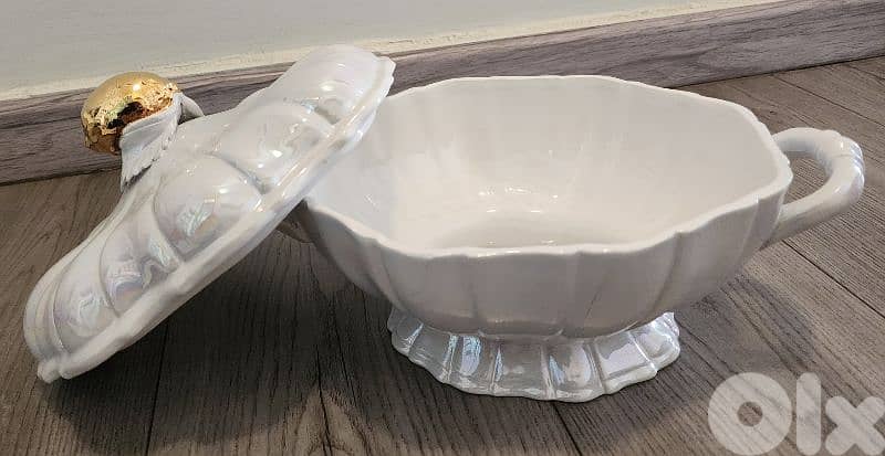 Garage sale: Soup Bowl, Tray, mezze plates, popcorn pot and more 4